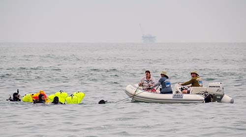 Divers n RIB securing trap